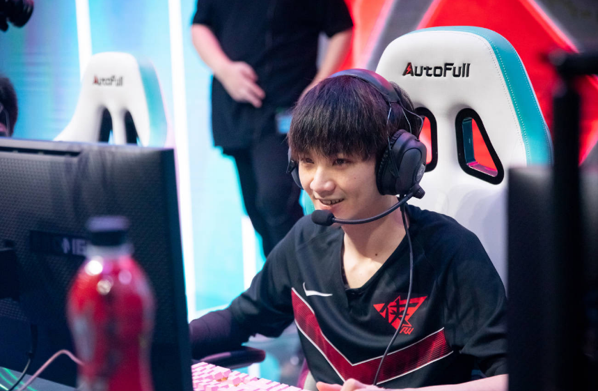 XL强势PSG，Peanut高光表现