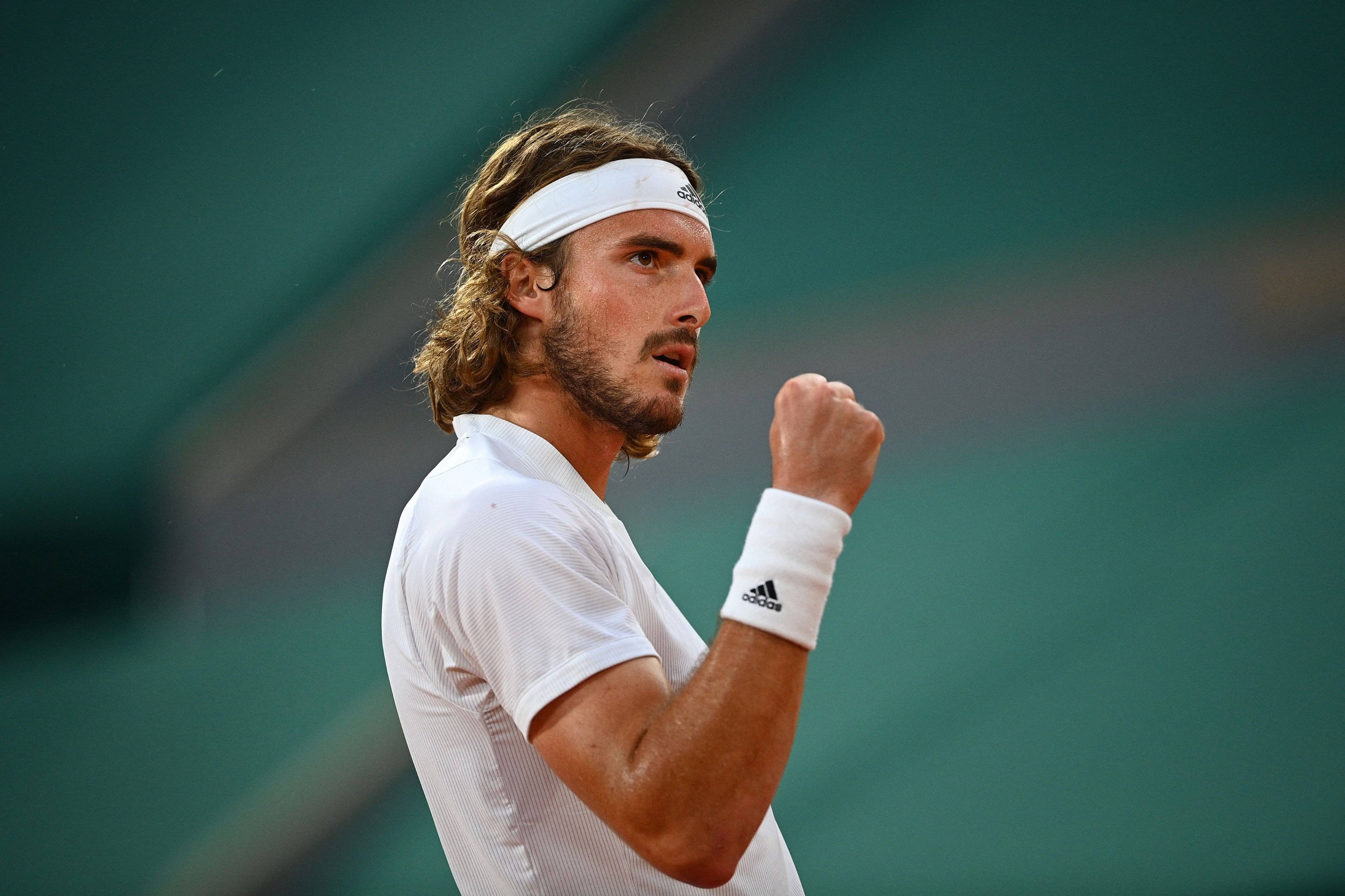 法国网球队鏖战西班牙网球队，西西帕斯惊艳世界