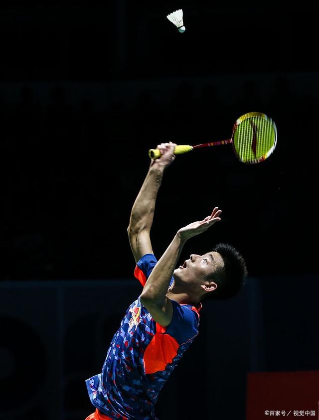 泰国羽毛球队绝杀日本羽毛球队，谌龙爆发神勇