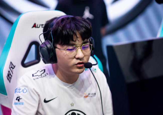 包含冰球迎来宿敌之战，恩怨再续的词条