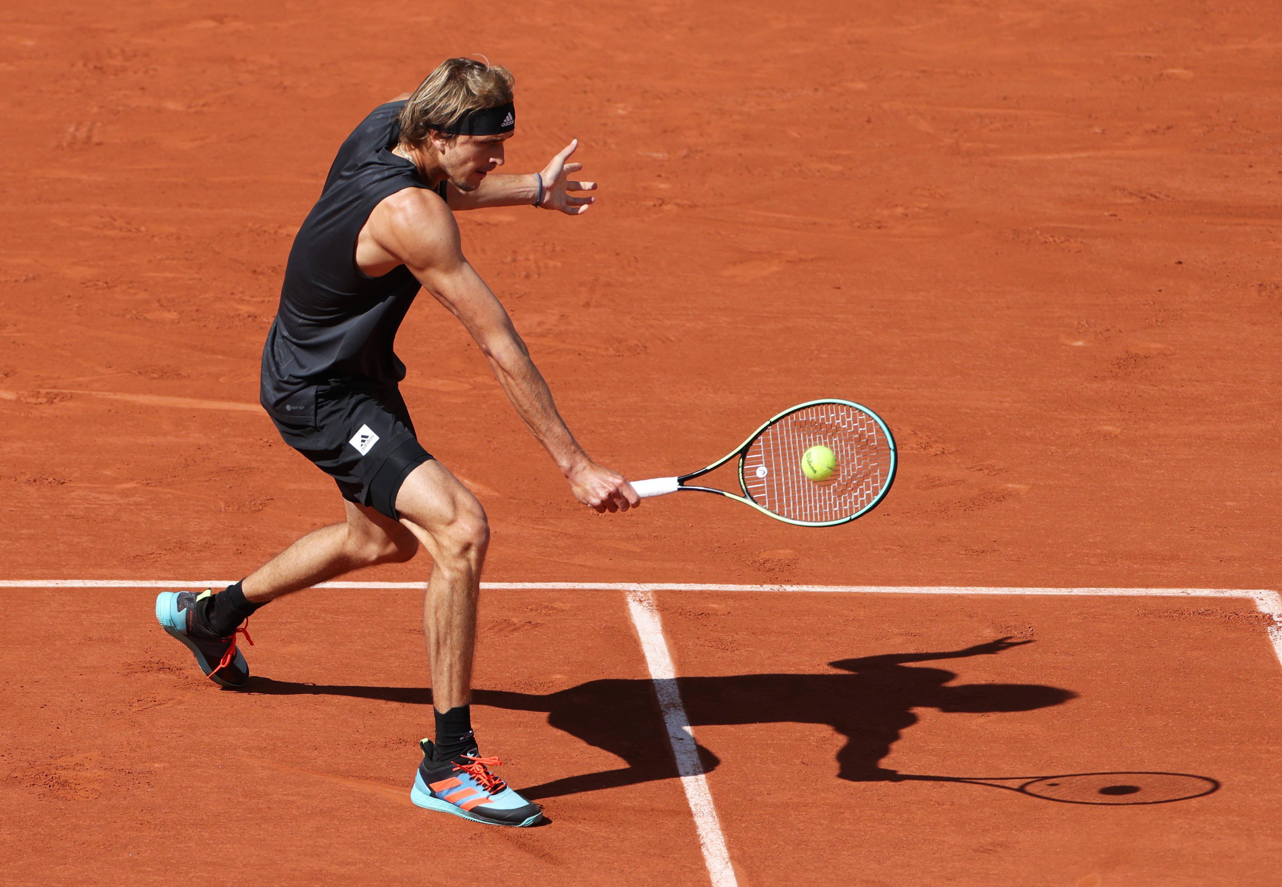 法网鏖战ATP总决赛，兹维列夫统治全场