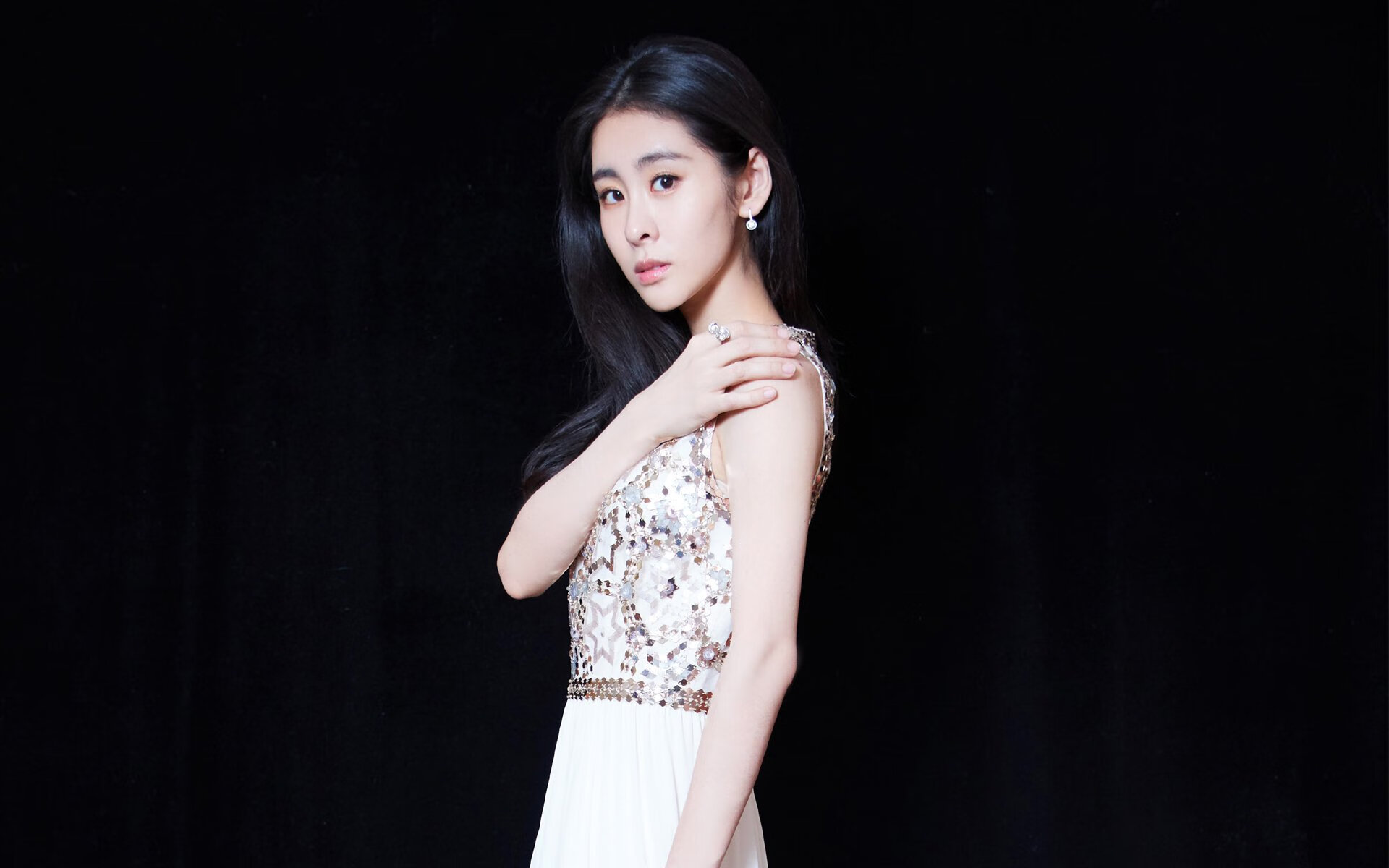 篮球的十字路口,骑士孤勇者一剑封喉,约基奇于世界之巅执掌权杖