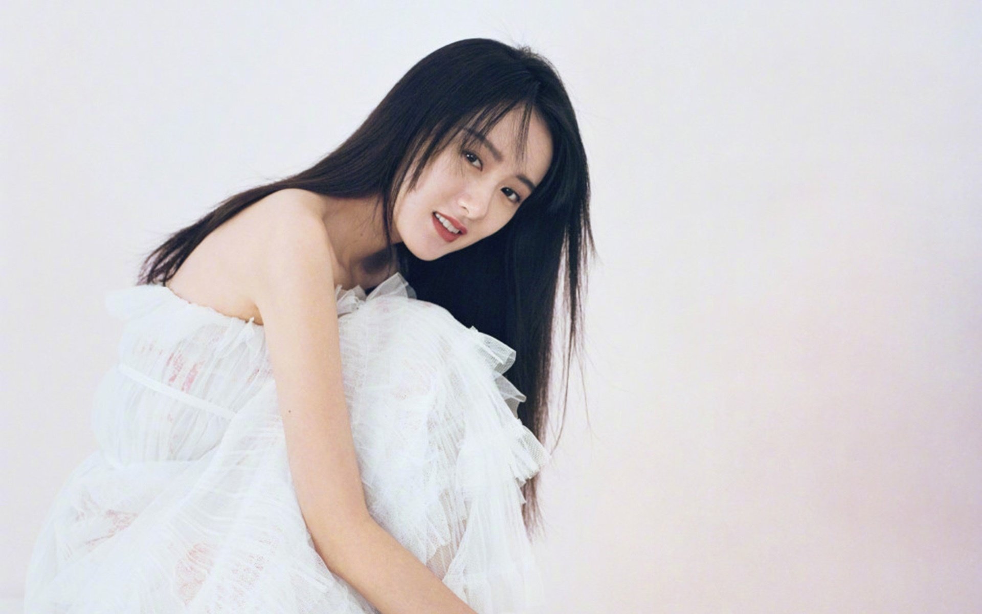 阿什拉夫独造三球引爆全场，比利亚雷亚尔力克加纳挺进八强