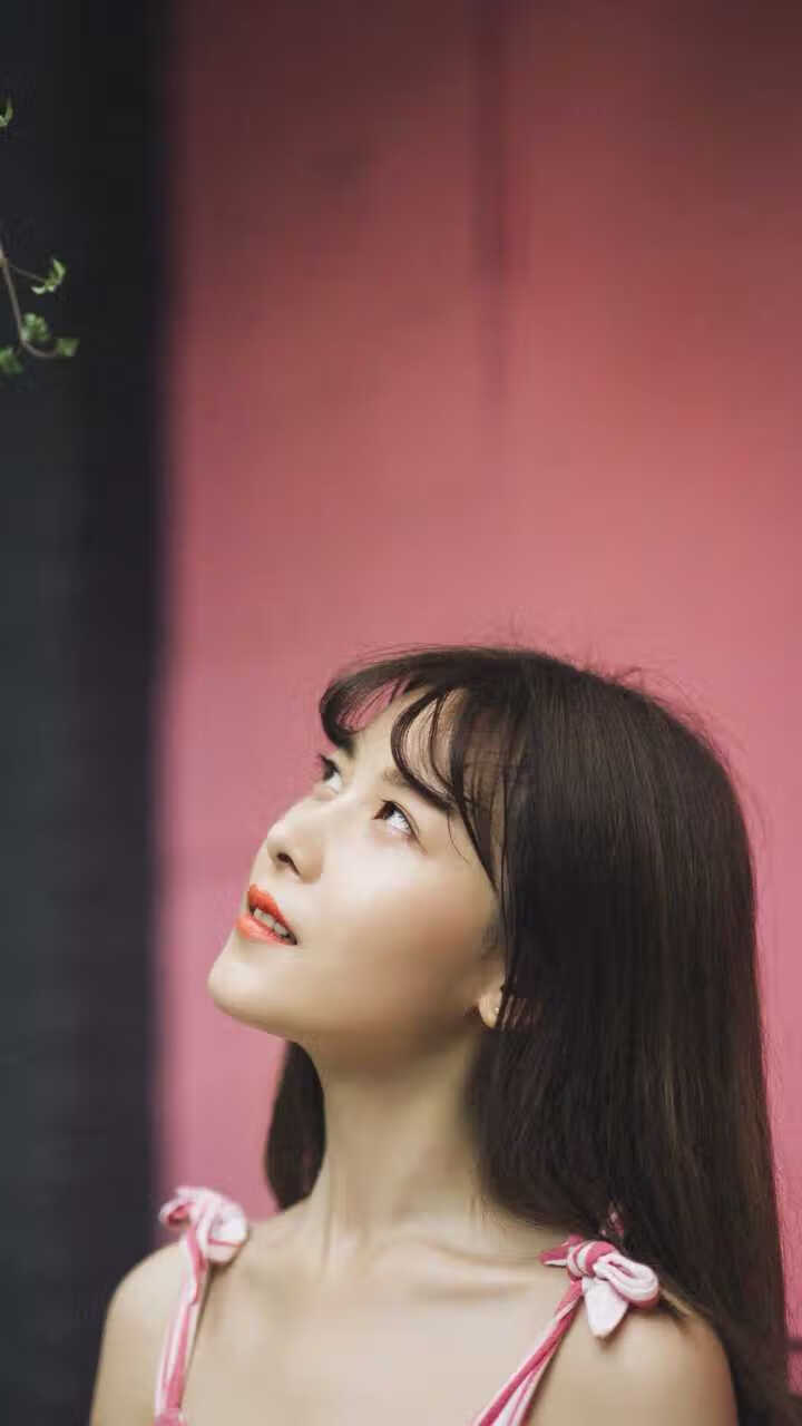 足球的魅惑之夜，当个体的完美与团队的奇迹在共振中颠覆想象